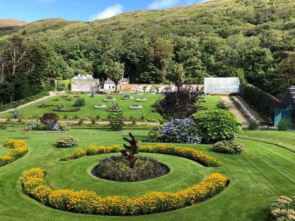 Kylemore Abbey & Connemara — photo 3